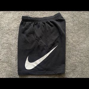 Nike Mens Training shorts - Size Extra Large